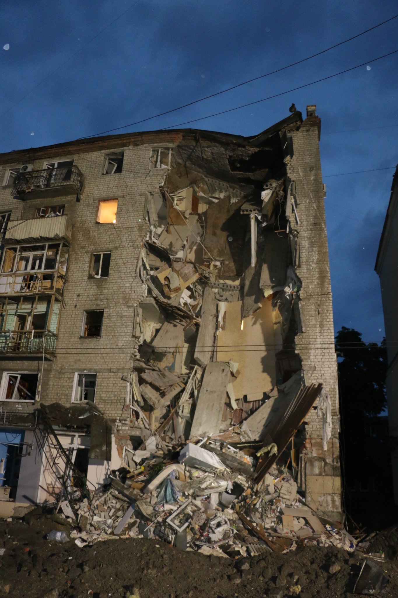 Последствия ракетного удара по Харькову 11 июля