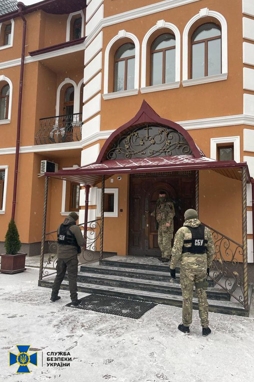 СБУ проводит обыски в УПЦ в Черкасской, Волынской и Херсонской областях