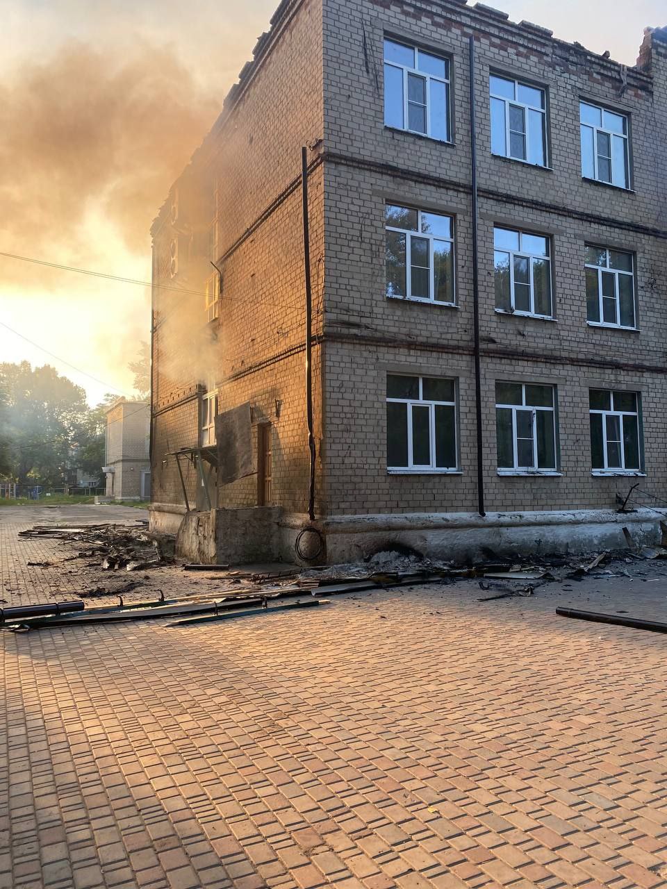 В Донецкой области разбомбили Авдеевскую школу №6