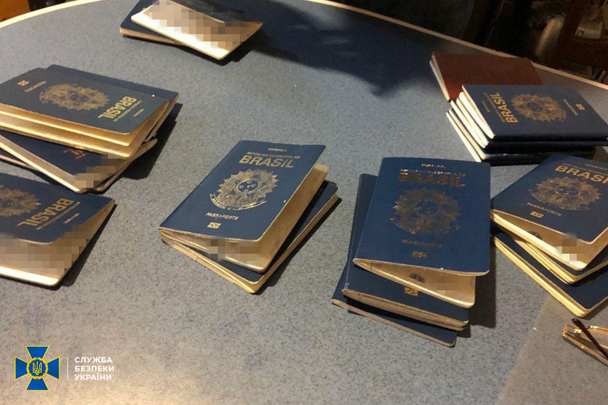 Паспорта нелегалов из Бразилии