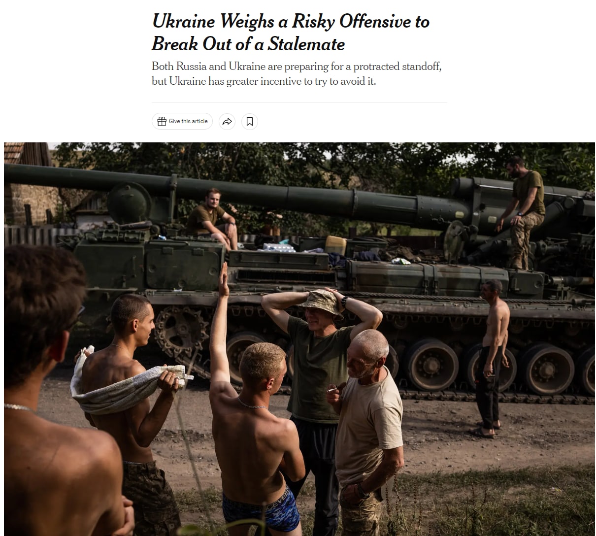 Наступление, которым Украина может попытаться выйти из военного тупика, может оказаться рискованным, пишет газета The New York Times
