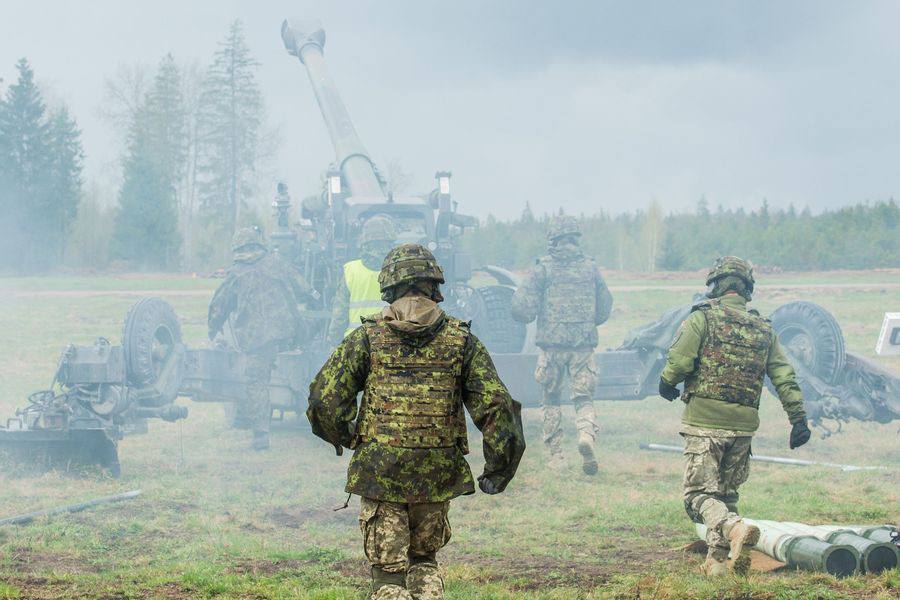 В Эстонии обучают украинских артиллеристов