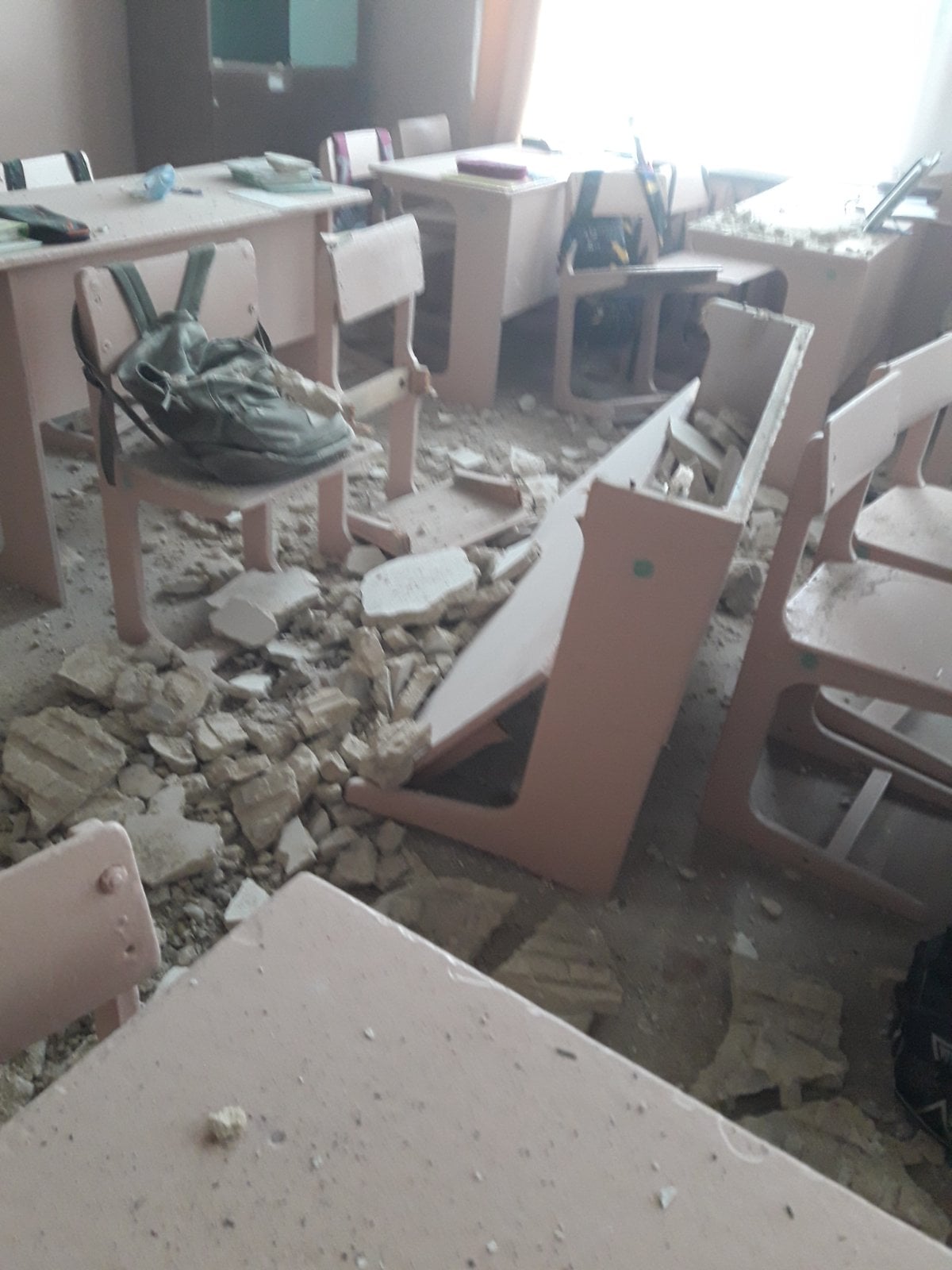 в гимназии под Черниговом обвалился потолок