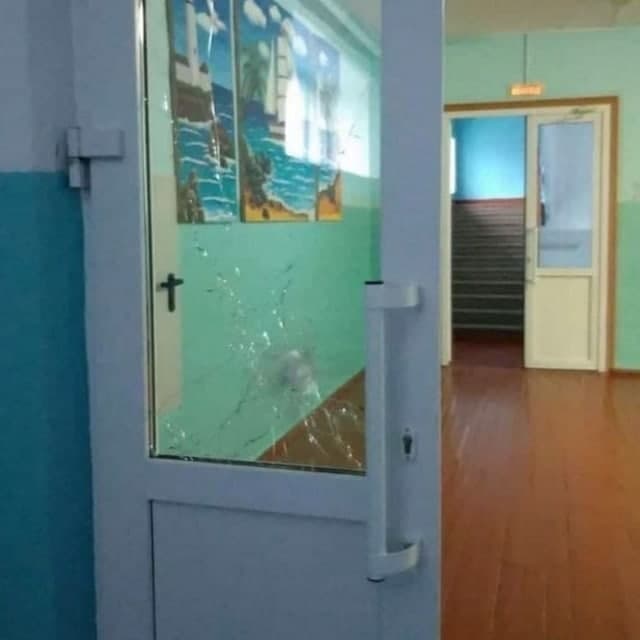 В школе под Пермью шестиклассник открыл стрельбу из ружья отца