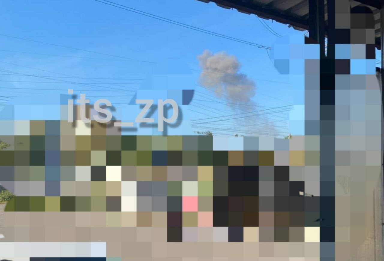 Телеграм-каналы публикуют фото последствий ракетного удара по Запорожью