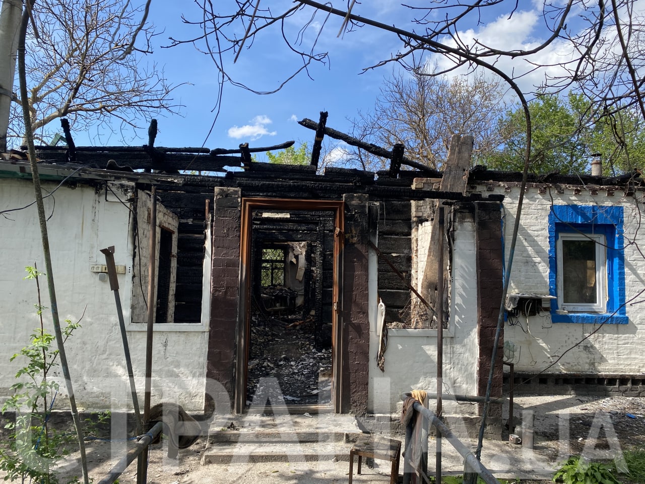 Дом матери Чауса в Черниговской области после пожара