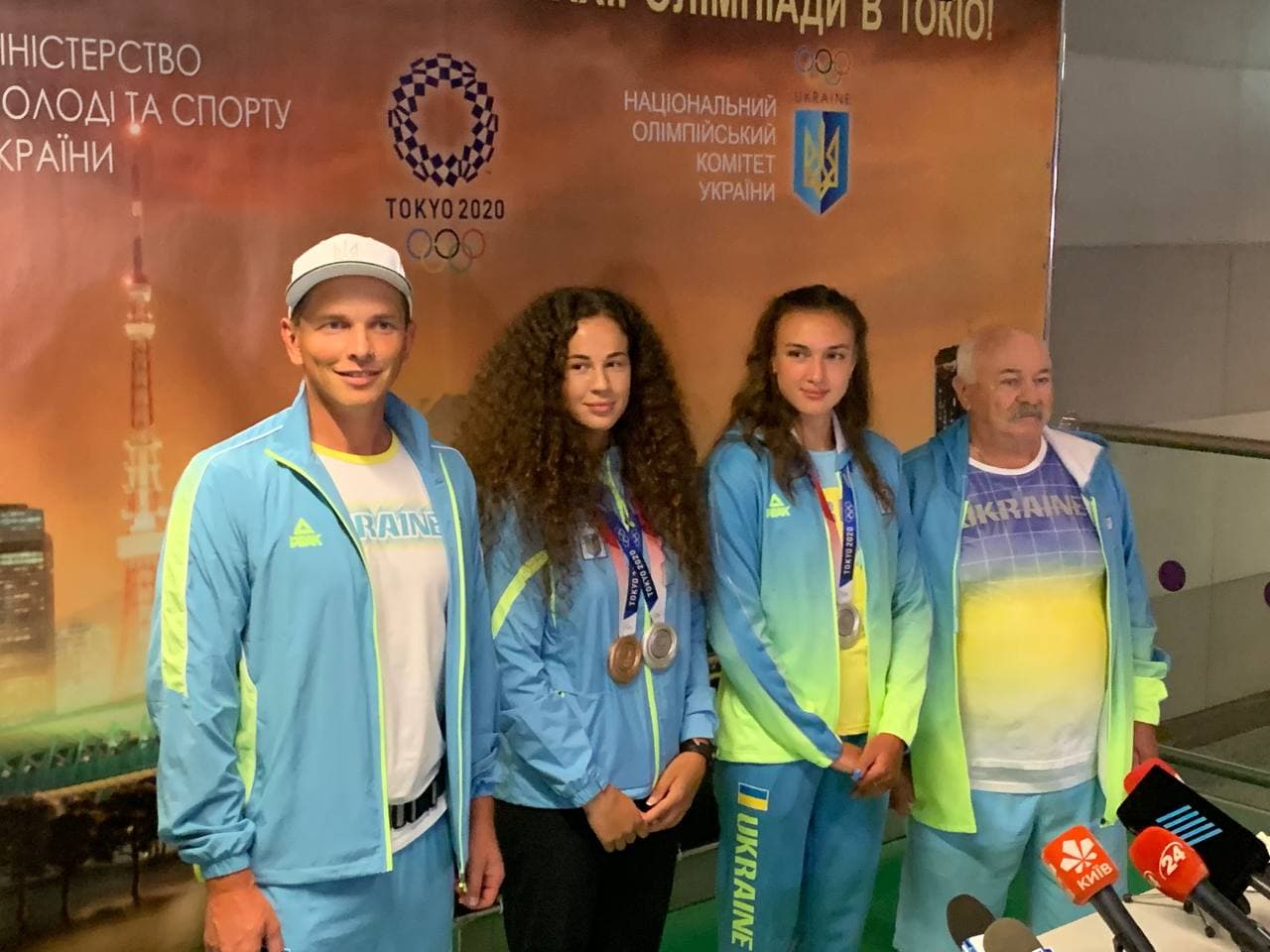 Олимпийские призёры Людмила Лузан и Анастасия Четверикова