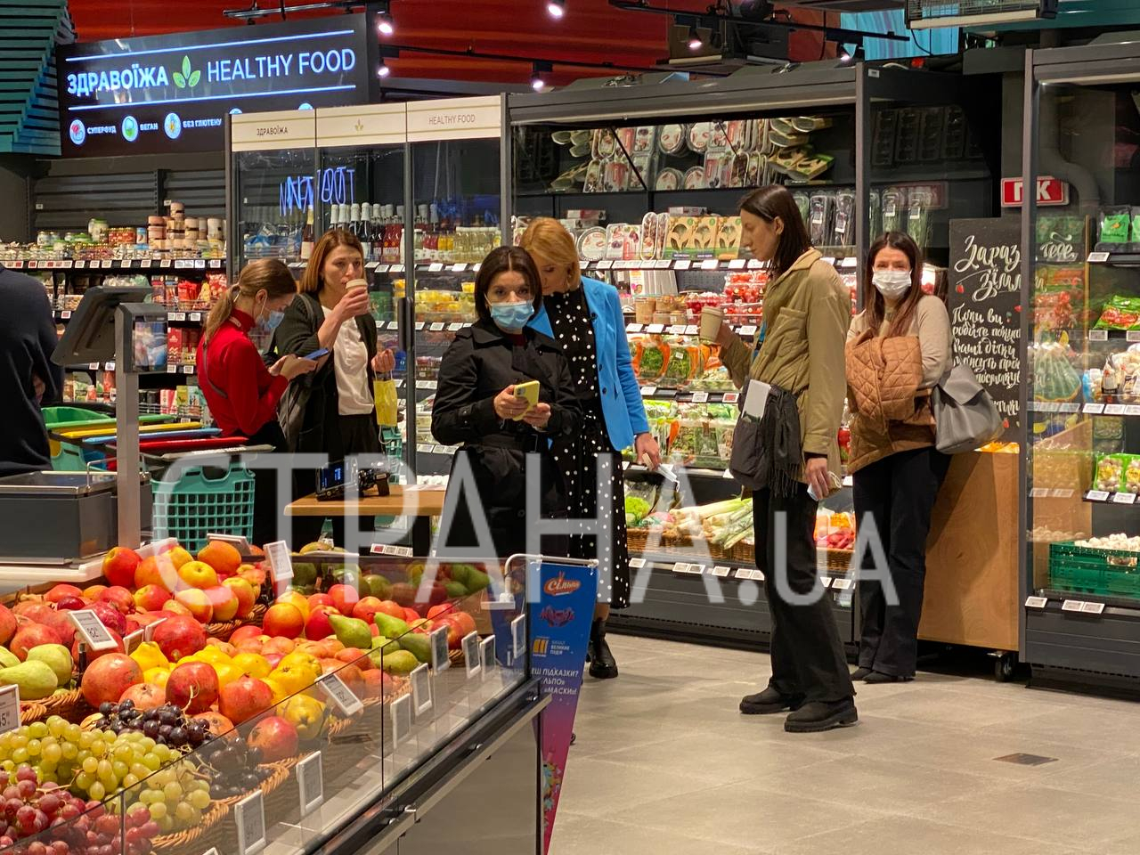 Жена Зеленского Елена Зеленская замечена в одном из пригородных супермаркетов