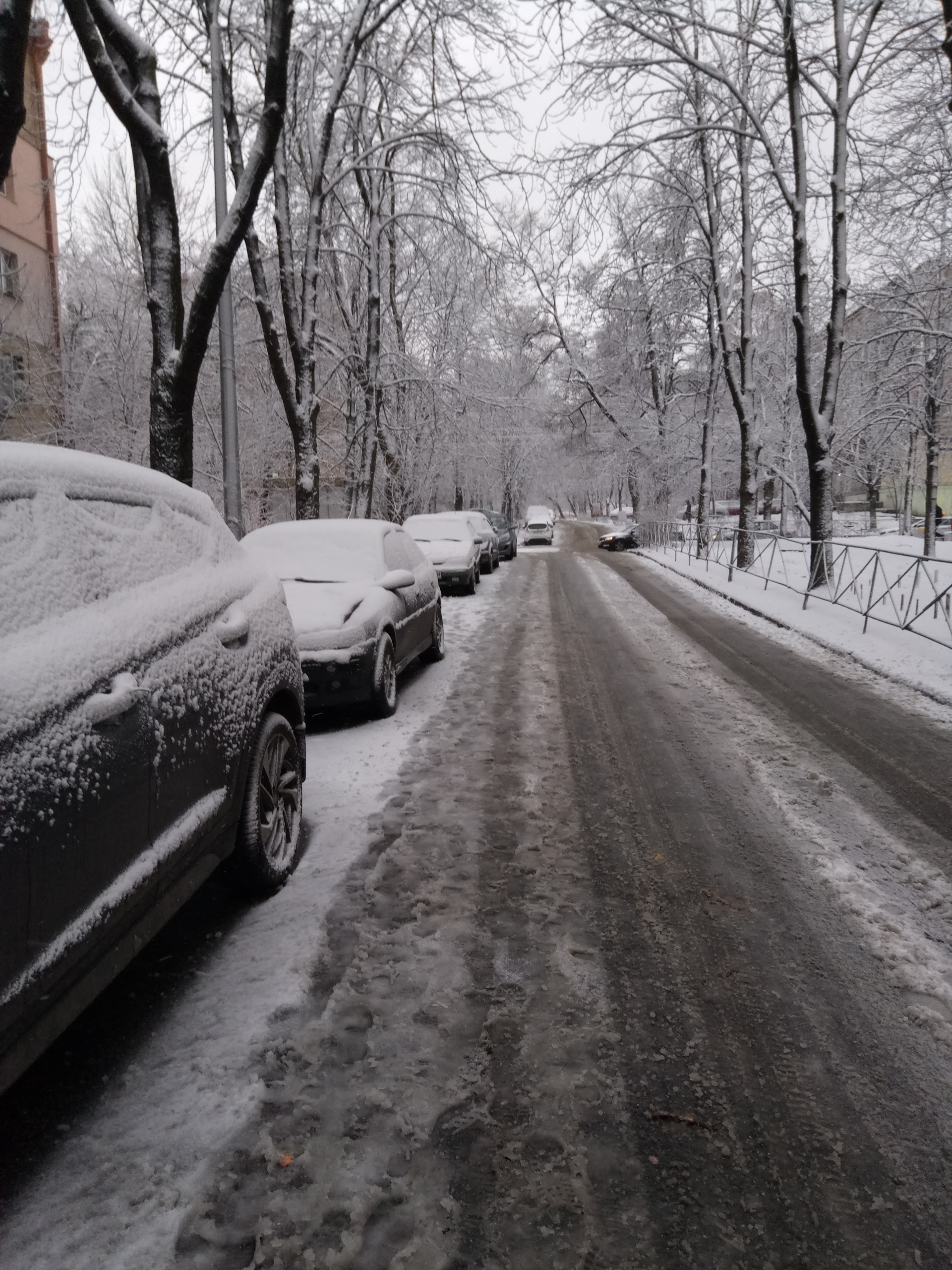 Киев снег