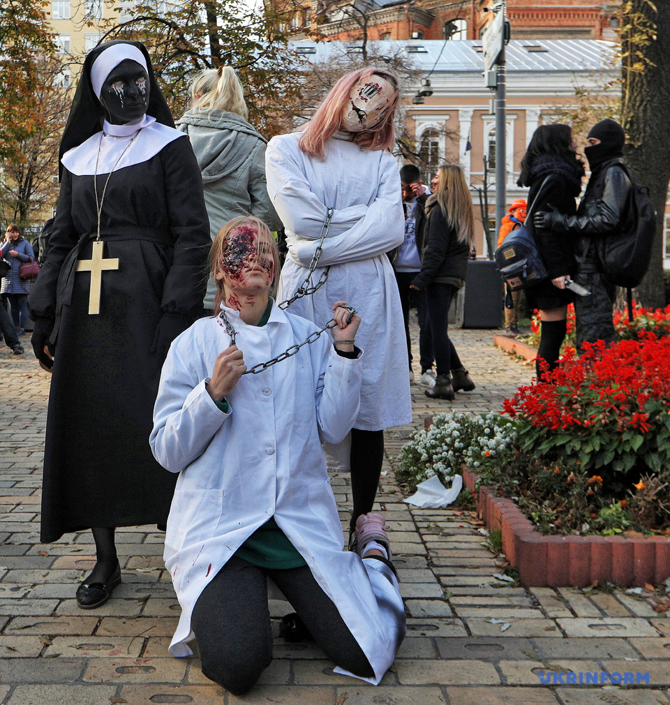 костюмы на хэллоуин, фото Ukrinform