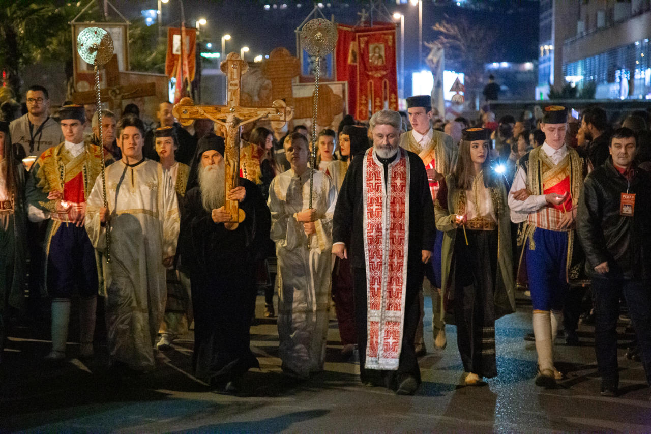 представители Сербской православной церкви