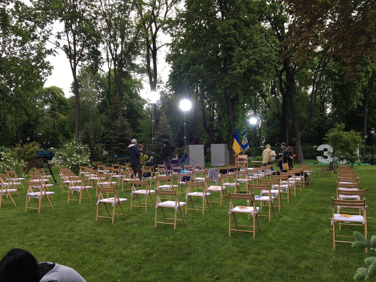 Площадка для пресс-конференции Зеленского. Фото: "Страна"
