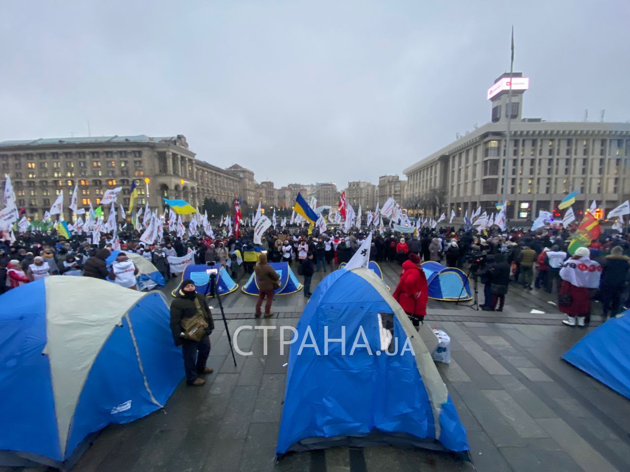 палатки на Майдане