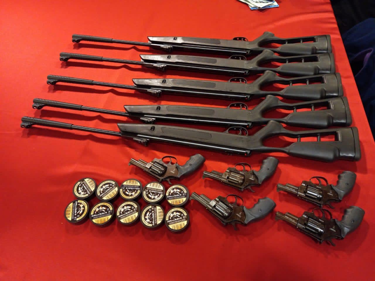 Фото изъятого оружия ГПСУ