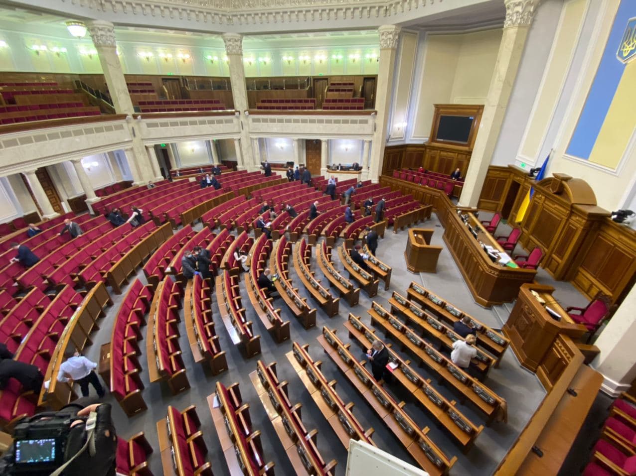 Рада уже традиционно продлила закон о статусе Донбасса