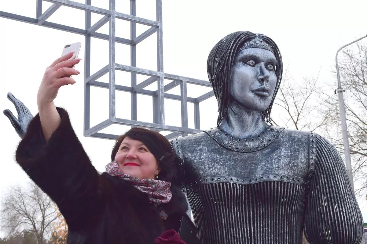 В Нововоронеже снесут памятник Аленушке. Скриншот: Telegram/Life Shot