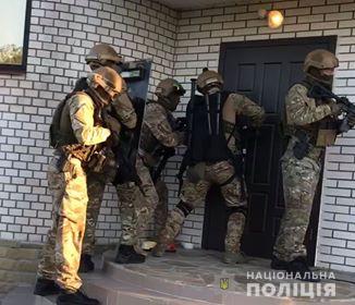 Под Киевом задержали банду преступников, которая ограбила бизнесмена. Фото: kv.npu.gov.ua