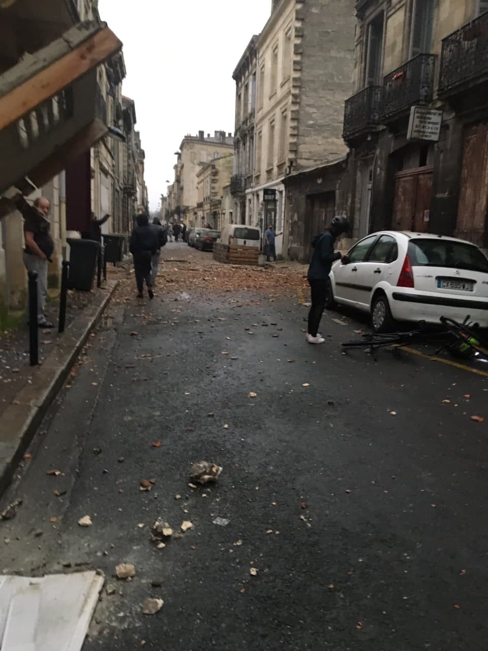 Во Франции произошел взрыв, пострадали пять человек. Фото: bfmtv.com