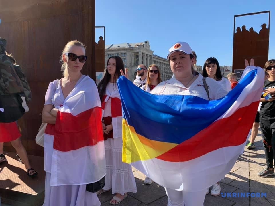 Марш солидарности с белорусскими женщинами в Киеве. Фото: Олег Давыденко, Укринформ