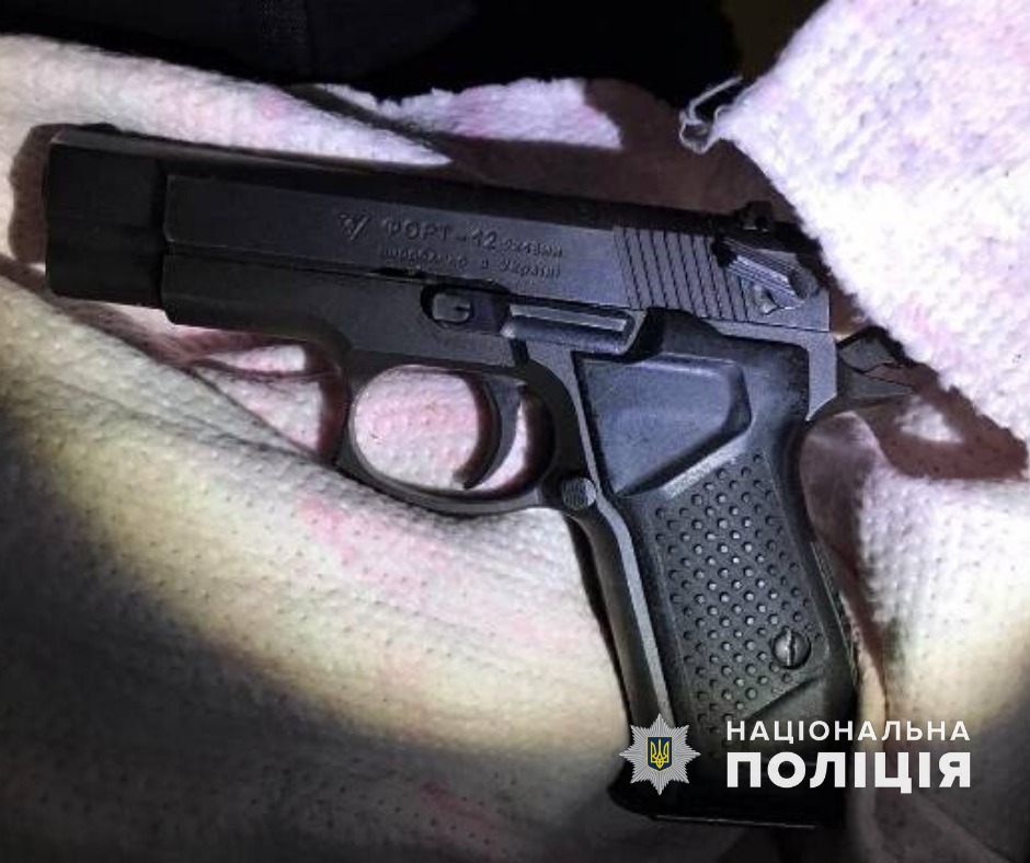Полиция накрыла крупную нарколабораторию. Фото: Нацполиция Украины