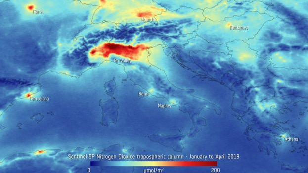 Спутниковое изображение Европейского космического агентства, показывающее уровень диоксида азота над Италией. Фото: ВВС