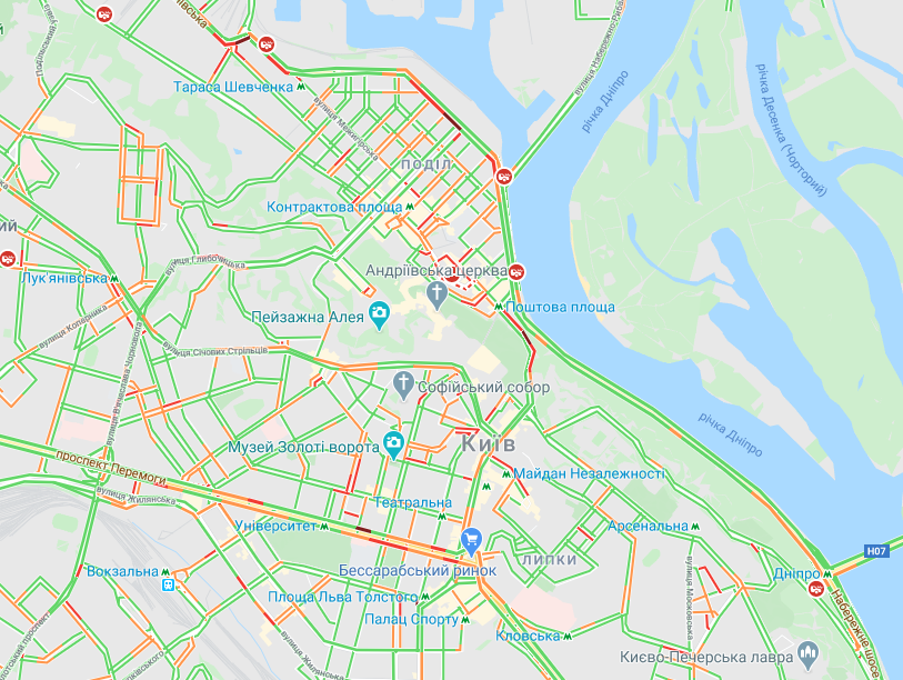 Киев 5 июня сковали пробки. Скриншот: Google Maps