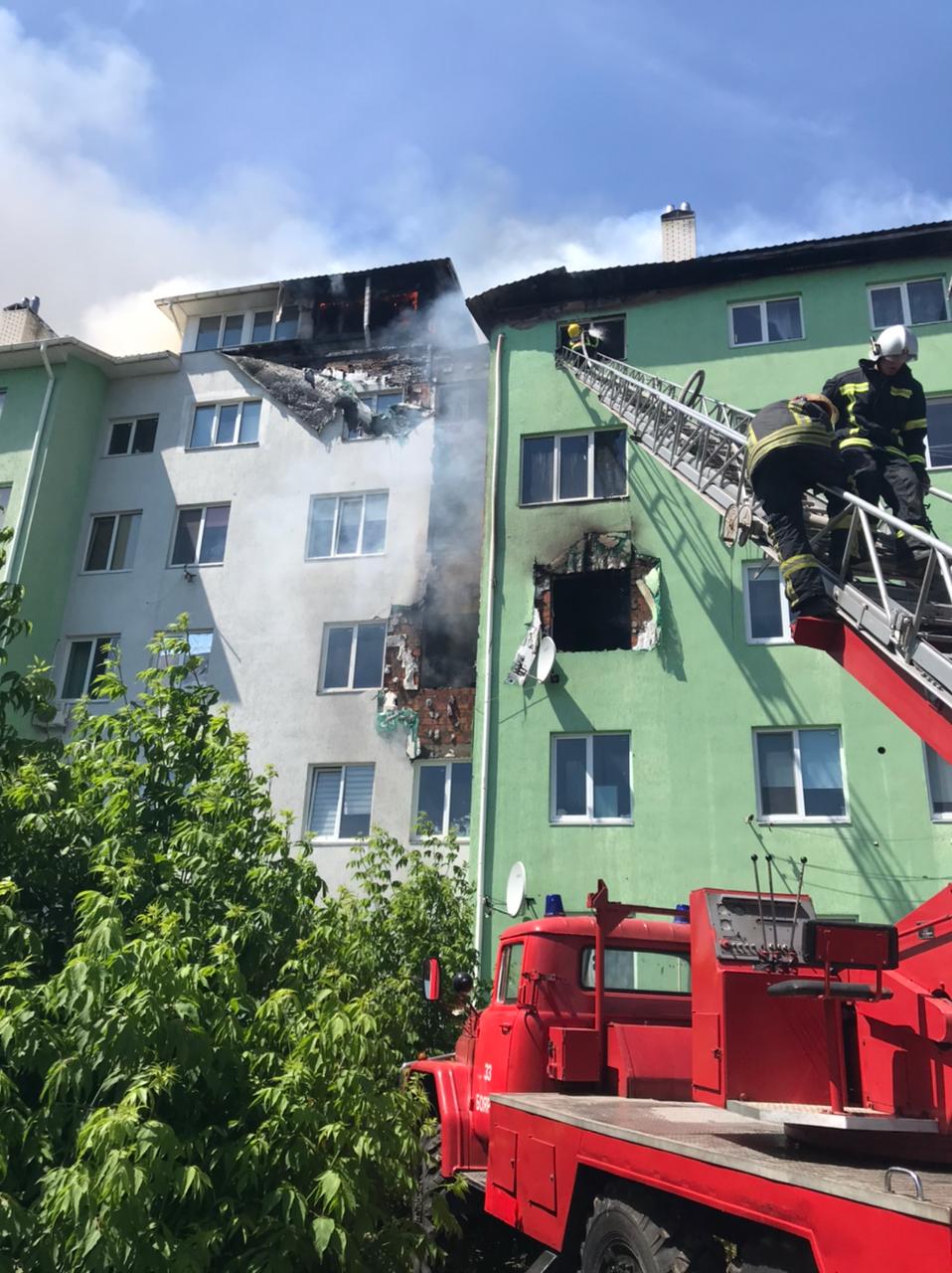 В результате взрыва газа в жилой пятиэтажке под Киевом в больницы попали два человека. Среди них ребенок