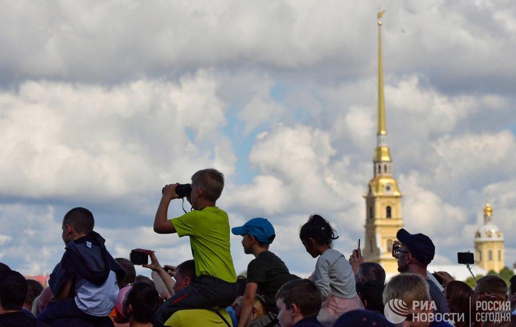 В городах России, аннексированном Крыму и Сирии прошел парад ко дню ВМФ. Фото: РИА Новости