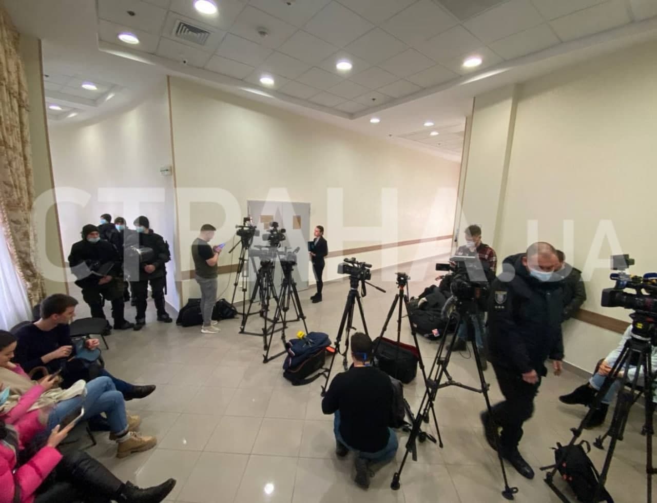 Сторонники Порошенко собираются под судом 11 февраля