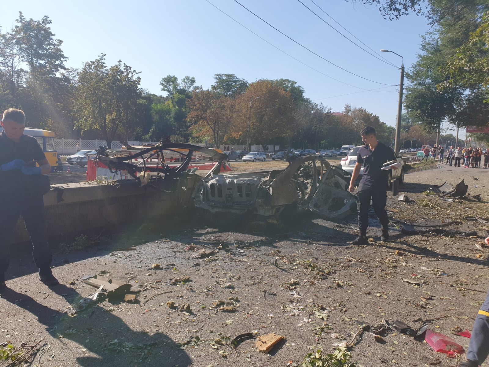 Взрыв авто в Днепре. Машину и двух человек разорвало на куски