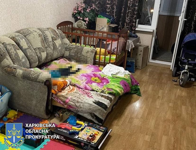Харьковская областная прокуратура опубликовала фото из квартиры на Академика Павлова, где произошла трагедия