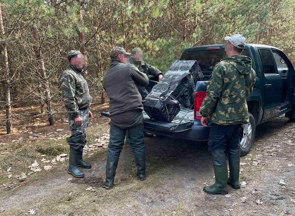 На границе Украины и Беларуси задержали контрабандистов. Скриншот из фейсбука пограничной службы