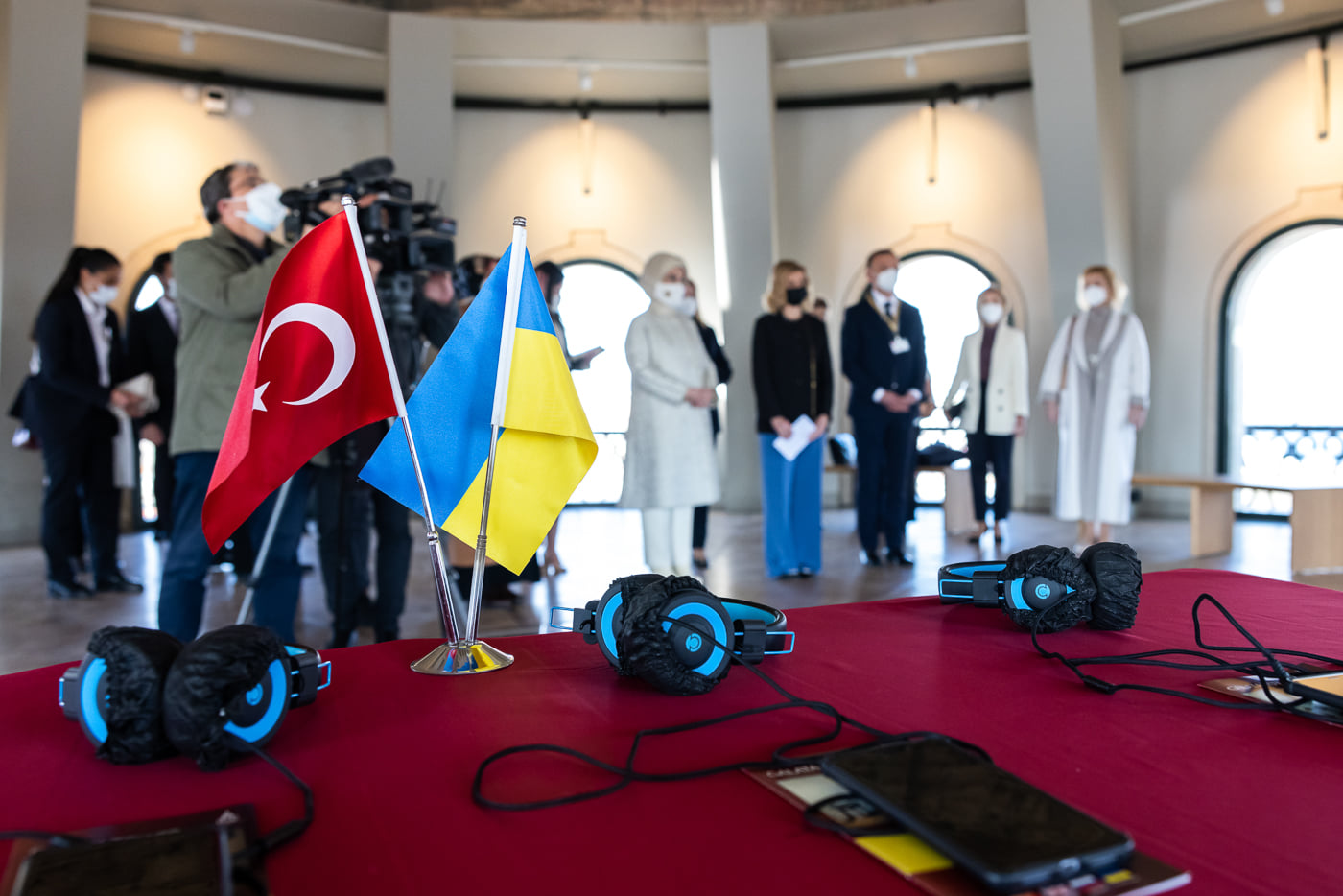 Церемония открытия аудиогидов в музеях Турции с участием Елены Зеленской. Скриншот из фейсбука Офиса президента