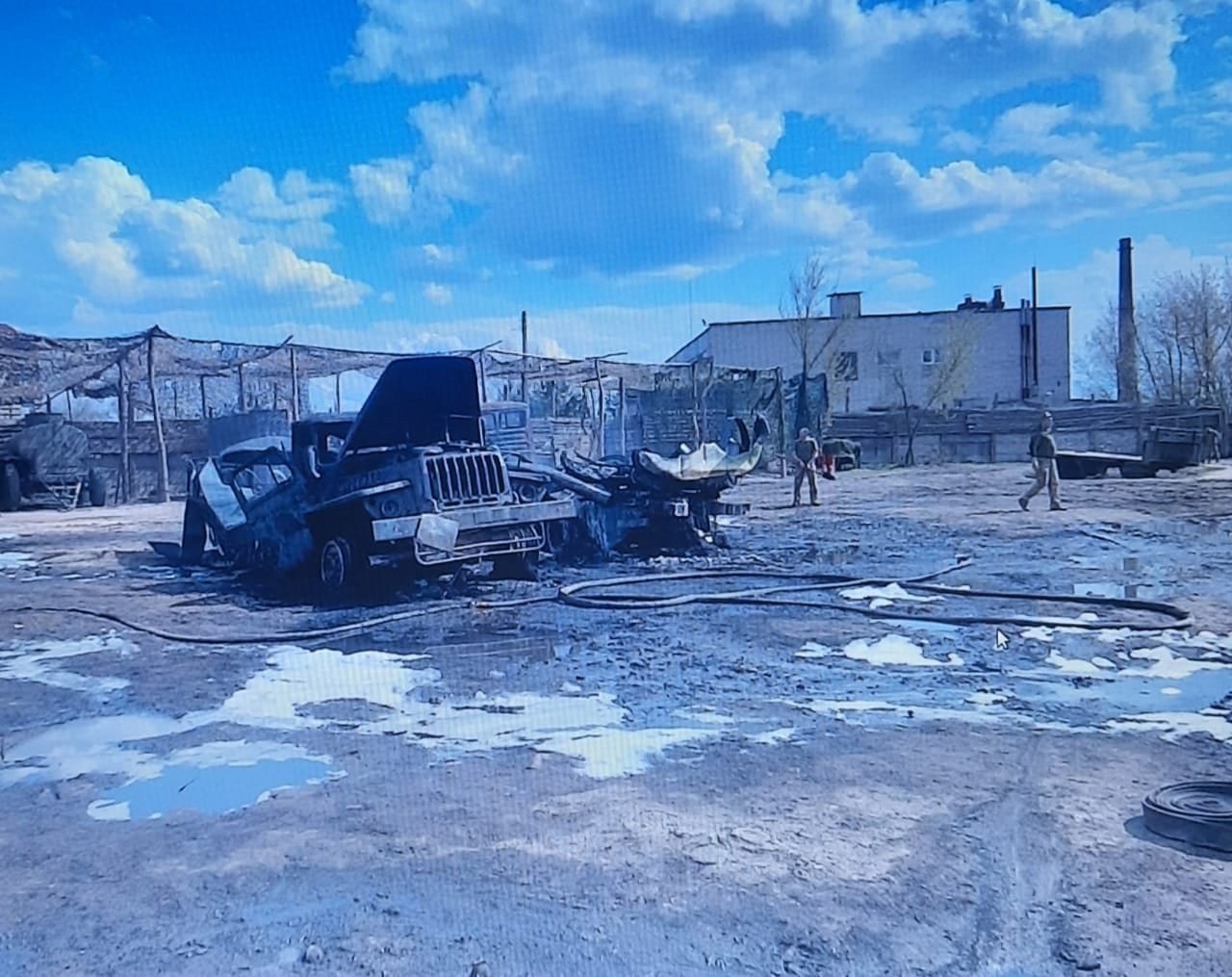 В Рубежном загорелся бензобак автомобиля. Скриншот из фейсбука штаба ООС