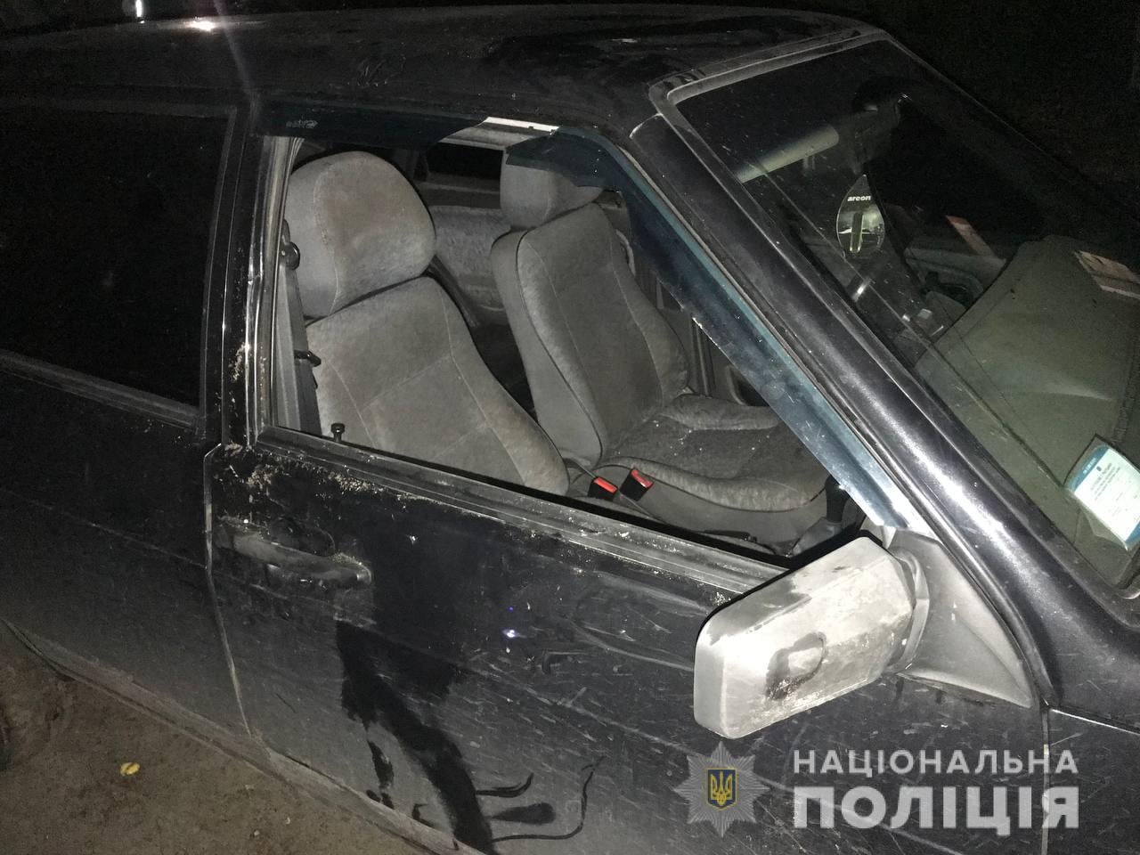 Мужчина за ночь повредил десять авто. Скриншот из фейсбука Нацполии Харьковской области