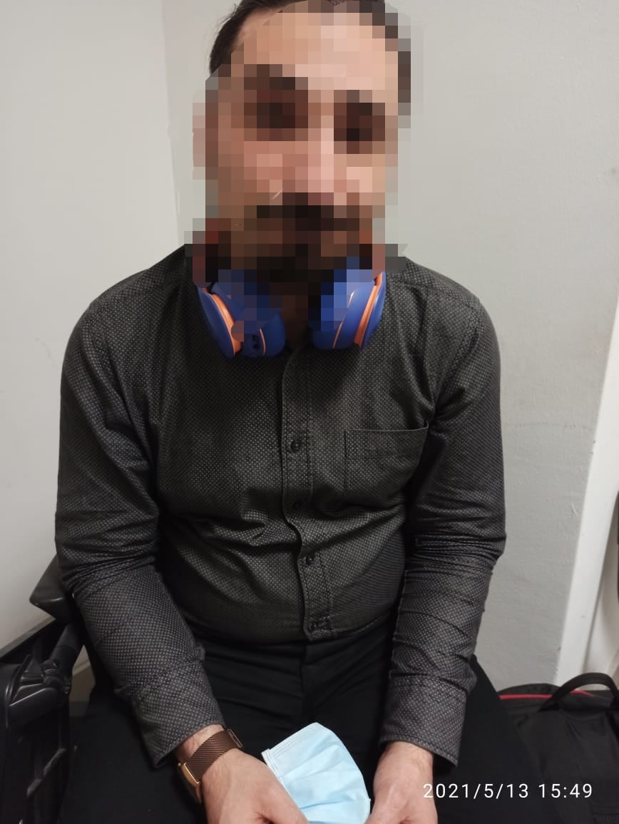 Фото: в Международном аэропорту "Борисполь" правоохранители задержали иностранца с наркотиками