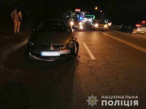 В Харькове в результате столкновения с двумя легковушками погиб мотоциклист 