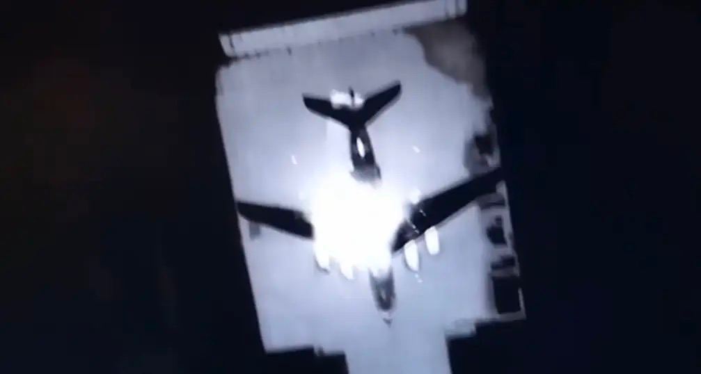 Снимки удара по Псковскому аэродрому