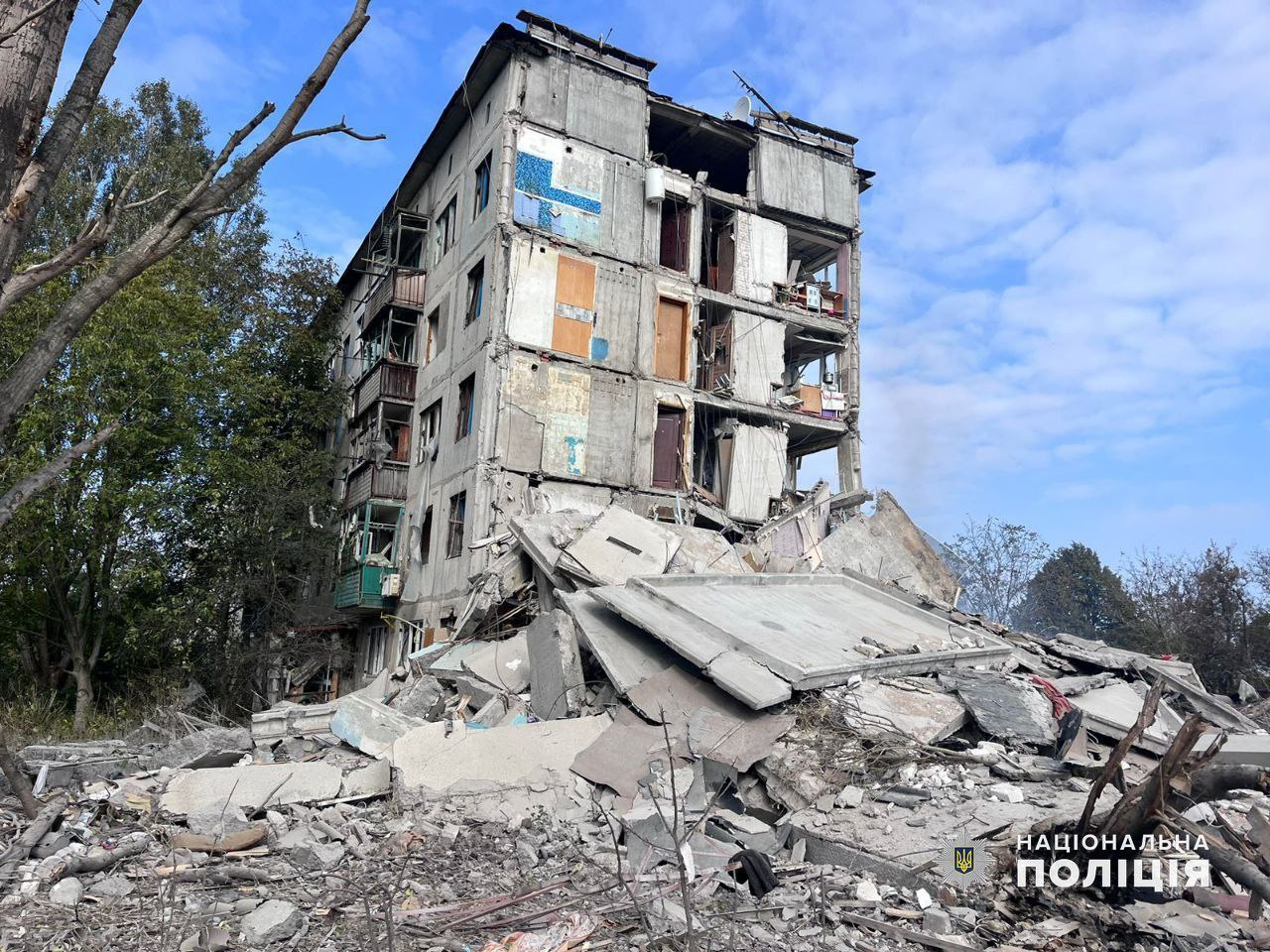 Фото розбитого бомбою будинку. Джерело - Телеграм
