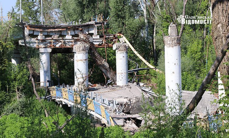 Разрушенный мост между Богородичным и Святогорском. Фото 5
