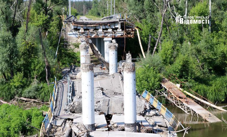 Разрушенный мост между Богородичным и Святогорском. Фото 6