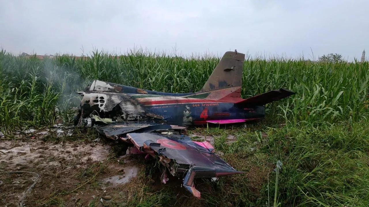 Фото места падения самолёта в Турине Источник - la Repubblica 